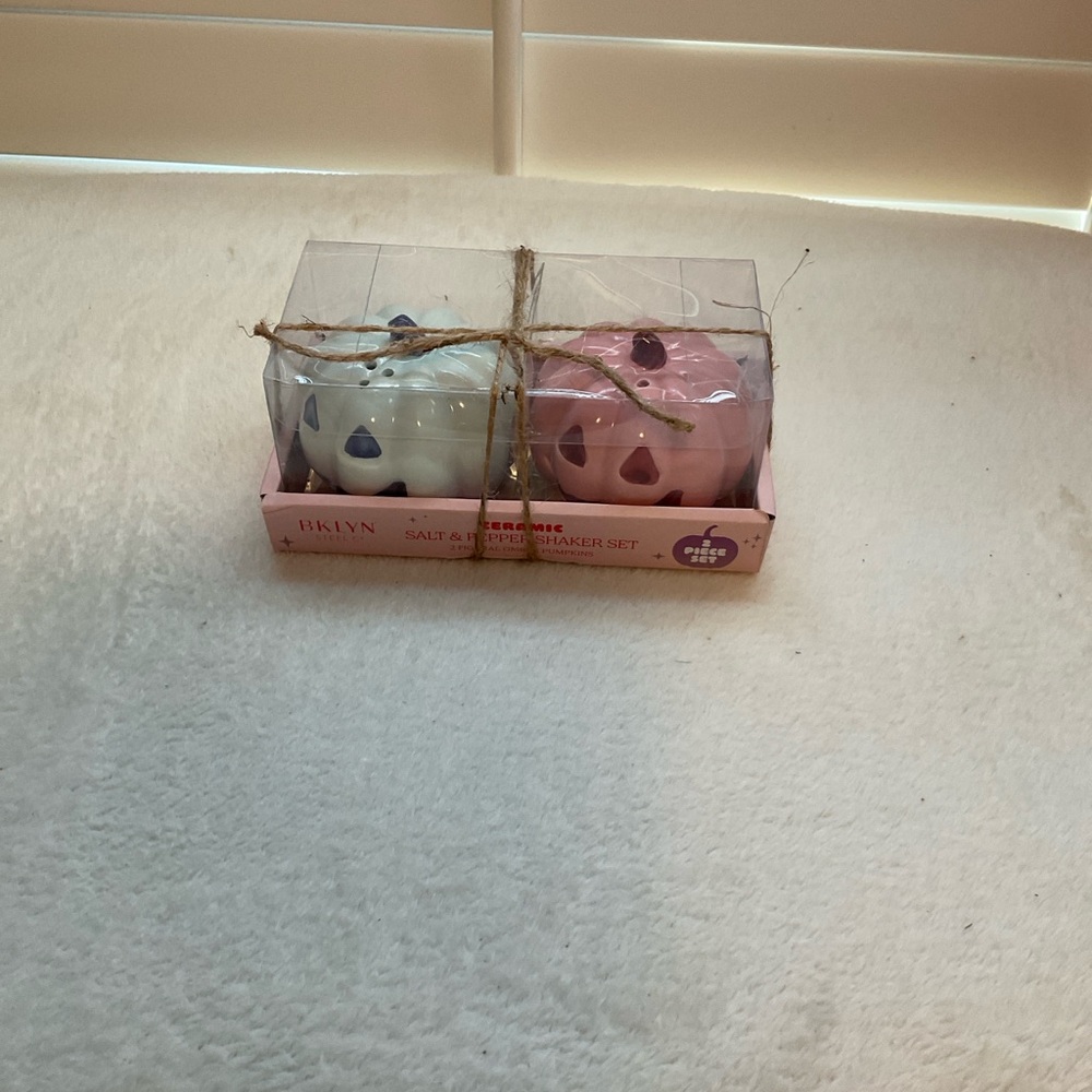 Brooklyn Industries Pink and White Polka Dot Shaker Set